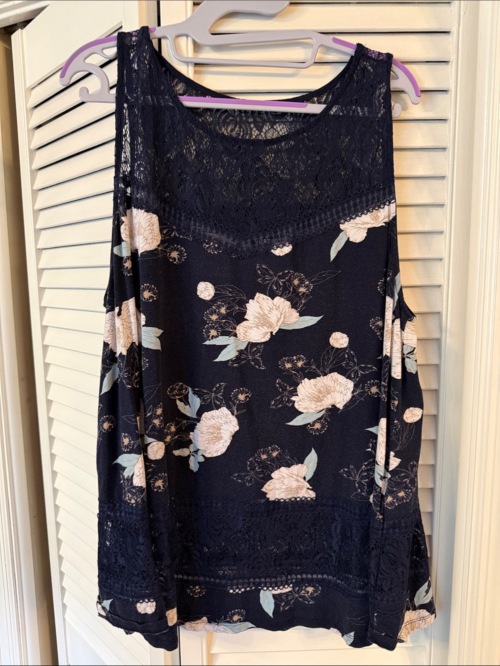 torrid Navy Blue Floral Lace Tank Top